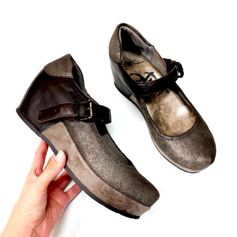 OTBT Aura Mary Jane platform wedge 8.5